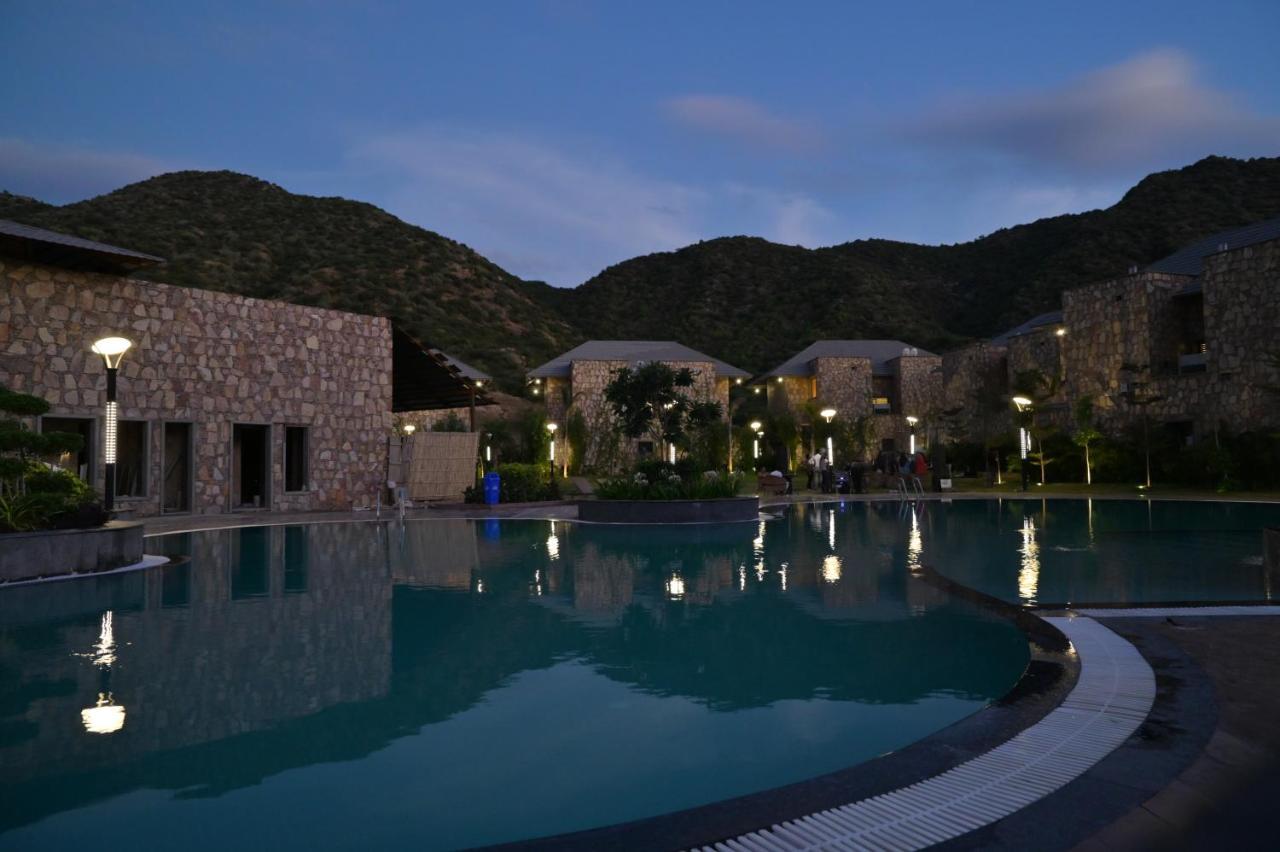 Pushkara Resort And Spa 外观 照片
