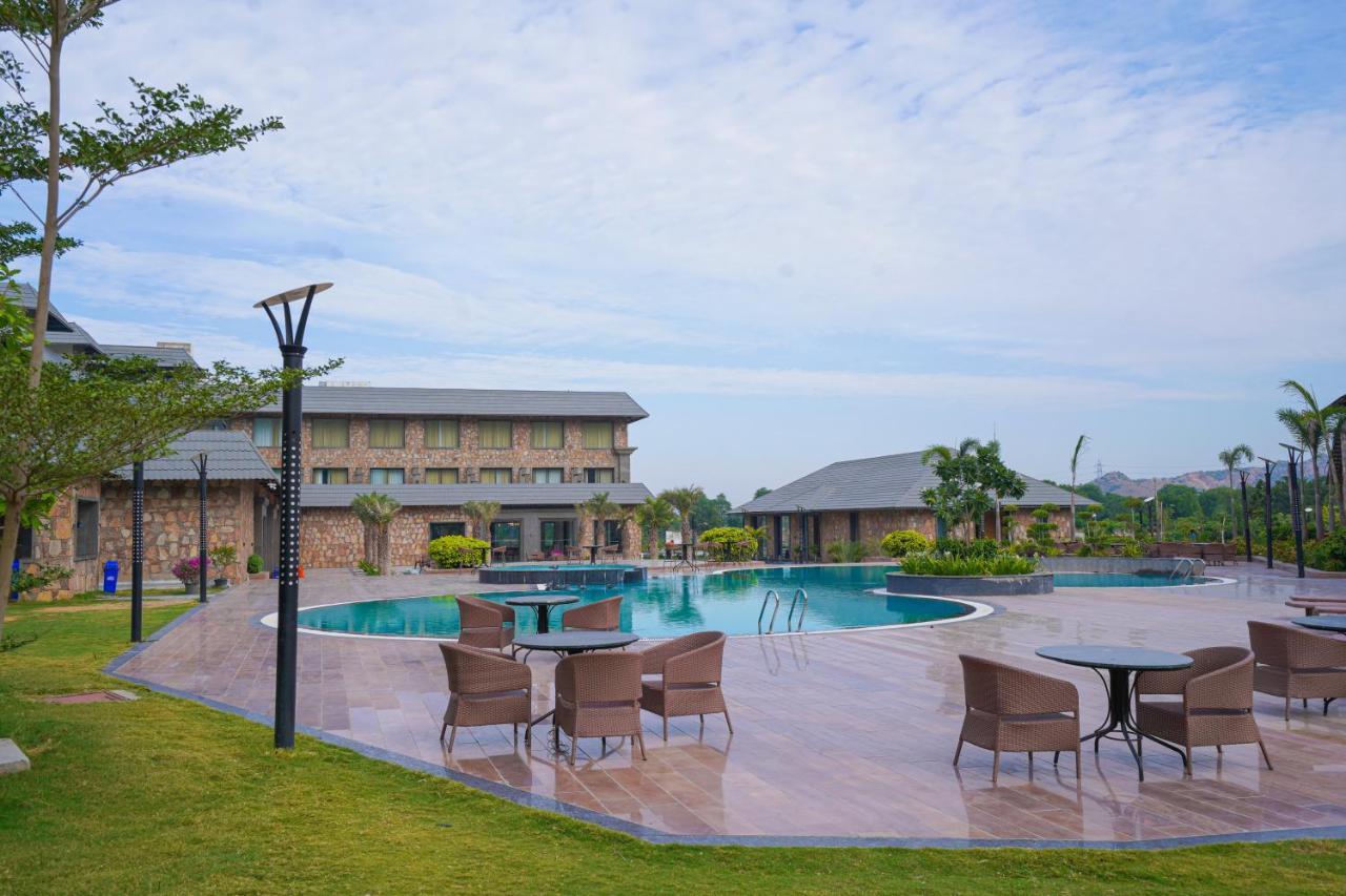 Pushkara Resort And Spa 外观 照片