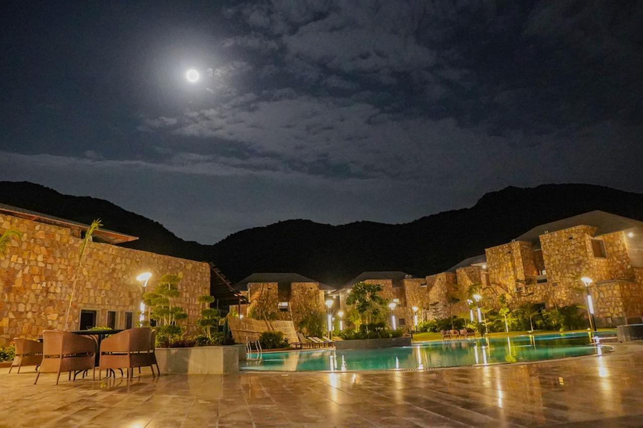 Pushkara Resort And Spa 外观 照片