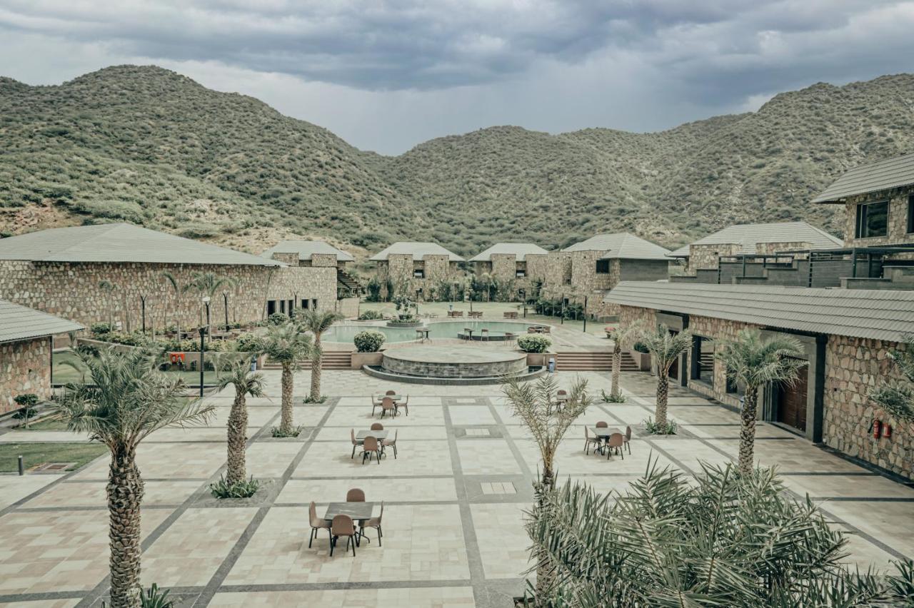 Pushkara Resort And Spa 外观 照片