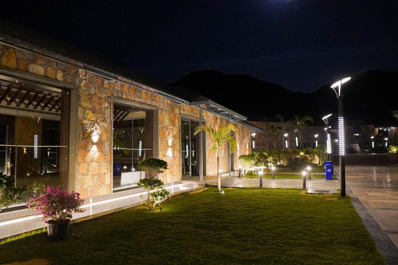 Pushkara Resort And Spa 外观 照片