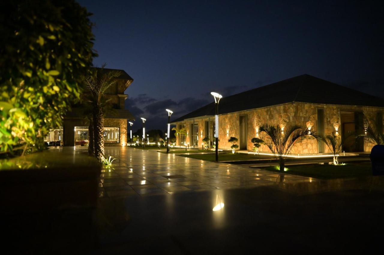 Pushkara Resort And Spa 外观 照片
